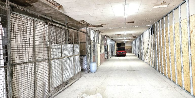 Zugang zu den Hallen