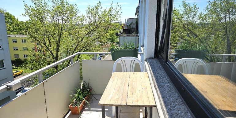 Balkon Vorderseite
