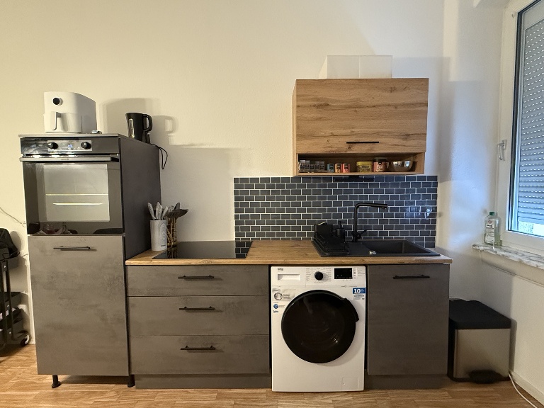 MA, Riedfeldstraße: Gemütliche 2 Zimmer im 3. OG
