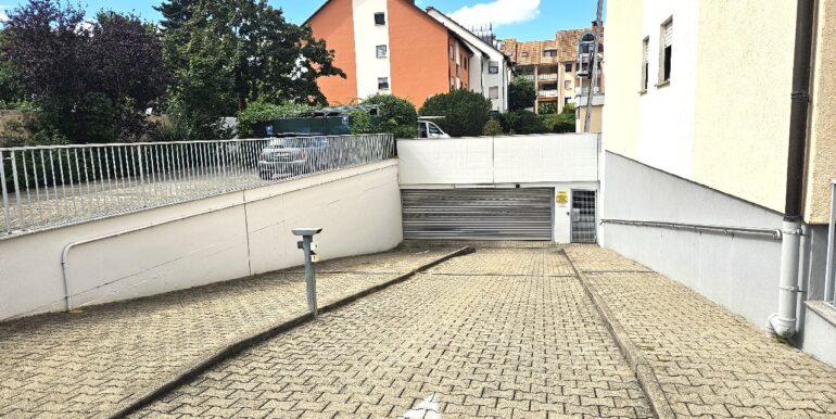 Zufahrt Tiefgarage